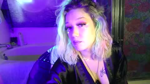 Snapshot of texaspregogrllll chatting on May 2026 01:51:01 PM TEXASGIRLLLL online show from May 2026 01:51:01 PM