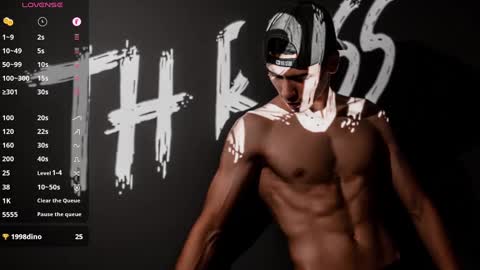 Snapshot of th_russ chatting on December 2024 04:43:01 PM INSTAGRAM Th1rss online show from December 2024 04:43:01 PM