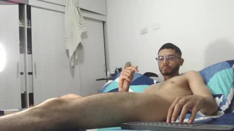 Snapshot of th_russ chatting on February 2026 05:05:02 PM INSTAGRAM Th1rss online show from February 2026 05:05:02 PM