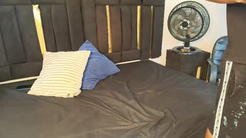 T H A I S  online show from March 2026 09:30:01 PM