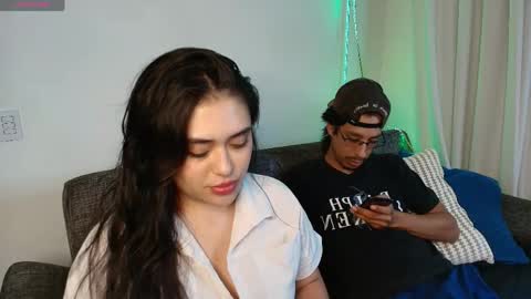 Snapshot of thaisadara24 chatting on May 2026 11:21:01 PM T H A I S online show from May 2026 11:21:01 PM