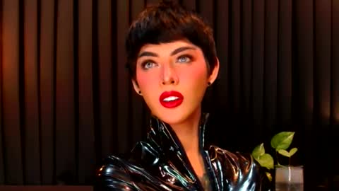 Snapshot of thalia_saint chatting on February 2025 08:08:01 AM Thalia Saint online show from February 2025 08:08:01 AM