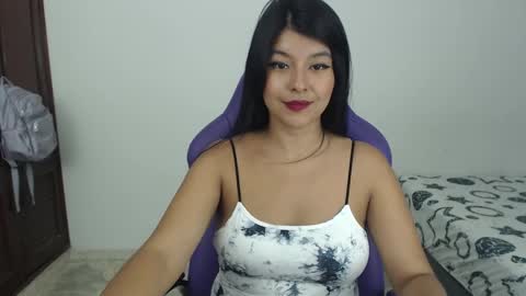 Snapshot of thalianabrunette chatting on January 2025 01:50:01 AM Thaliana0498 online show from January 2025 01:50:01 AM