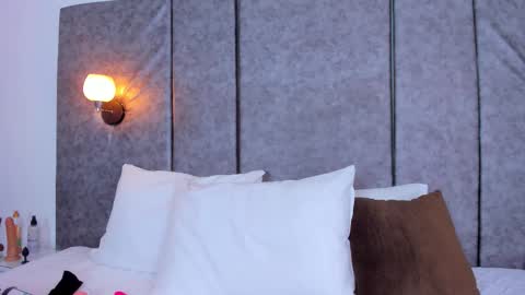 thara webstter online show from November 2025 11:46:02 AM