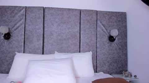 Snapshot of thara_webstter chatting on February 2026 11:29:02 AM thara webstter online show from February 2026 11:29:02 AM