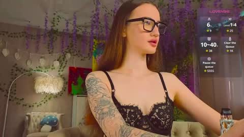 Snapshot of that_eva chatting on May 2026 06:43:02 AM Your Eva online show from May 2026 06:43:02 AM