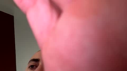 Snapshot of thatguy1585 chatting on November 2025 08:30:01 PM Thatguy1585 online show from November 2025 08:30:01 PM