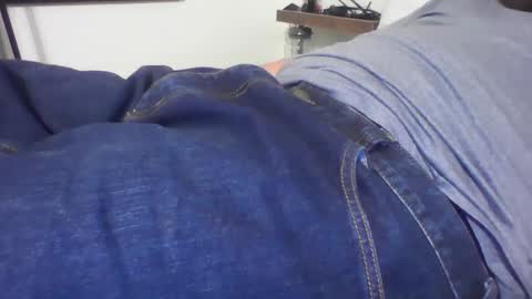 Snapshot of thatoneguy265 chatting on January 2025 01:29:01 AM thatoneguy265 online show from January 2025 01:29:01 AM