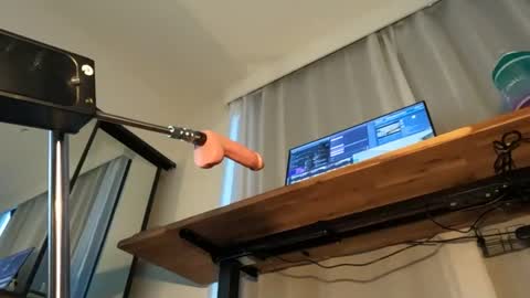 Snapshot of thatsydneybtm chatting on December 2024 09:06:02 AM Rain online show from December 2024 09:06:02 AM