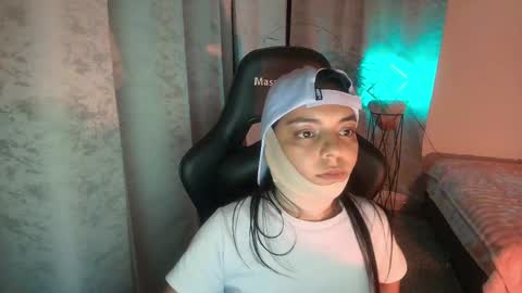 Snapshot of thays_mawakye01 chatting on February 2026 12:59:01 AM Paola online show from February 2026 12:59:01 AM