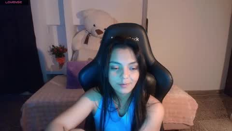 Paola online show from March 2026 09:19:01 PM