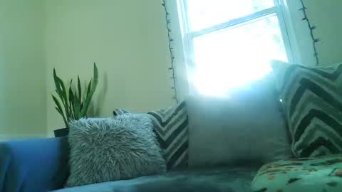 Snapshot of the_cream_team_va chatting on October 2025 08:42:01 PM The Cream Team VA online show from October 2025 08:42:01 PM