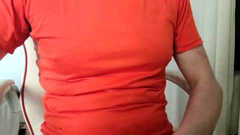 Snapshot of the_hard_baguette chatting on February 2026 01:29:02 PM La Baguette dure online show from February 2026 01:29:02 PM