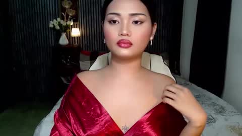 IG Lisa Avery Monroe online show from April 2026 02:14:02 PM