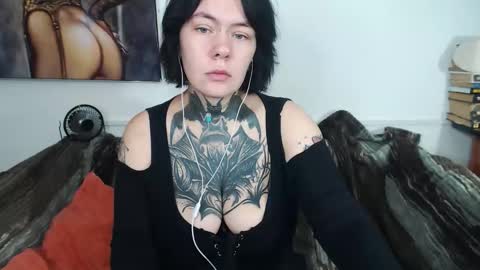 Snapshot of the_ice_woman chatting on September 2025 12:55:01 AM the_ice_woman online show from September 2025 12:55:01 AM