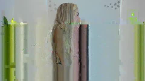 Snapshot of the_little_mia chatting on May 2026 08:39:01 PM MIA JP online show from May 2026 08:39:01 PM