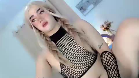 Snapshot of the_naughty_kyra chatting on September 2025 11:34:01 AM the_naughty_kyra online show from September 2025 11:34:01 AM