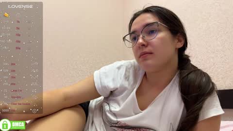 Snapshot of the_princese chatting on February 2025 11:15:02 PM Alice online show from February 2025 11:15:02 PM