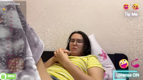 Snapshot of the_princese chatting on February 2025 04:14:02 AM Alice online show from February 2025 04:14:02 AM