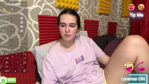 Snapshot of the_princese chatting on February 2025 09:05:02 PM Alice online show from February 2025 09:05:02 PM