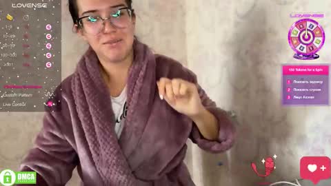 Snapshot of the_princese chatting on September 2025 01:26:02 PM Alice online show from September 2025 01:26:02 PM