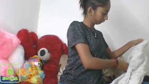 Snapshot of the_right_girl chatting on December 2024 01:40:02 PM Suzan Sexy online show from December 2024 01:40:02 PM