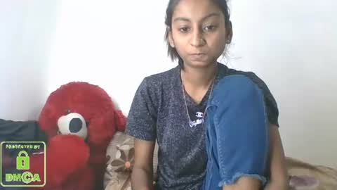 Snapshot of the_right_girl chatting on December 2024 11:06:02 AM Suzan Sexy online show from December 2024 11:06:02 AM