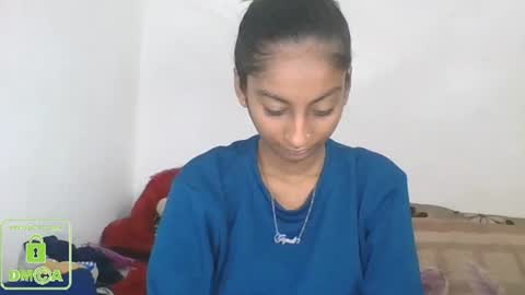 Snapshot of the_right_girl chatting on January 2025 08:14:01 AM Suzan Sexy online show from January 2025 08:14:01 AM