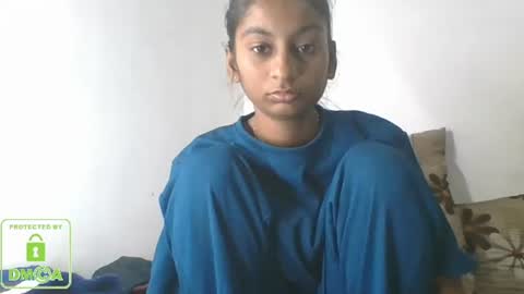 Snapshot of the_right_girl chatting on February 2025 04:03:01 PM Suzan Sexy online show from February 2025 04:03:01 PM