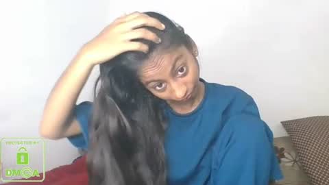 Snapshot of the_right_girl chatting on February 2025 04:14:02 AM Suzan Sexy online show from February 2025 04:14:02 AM