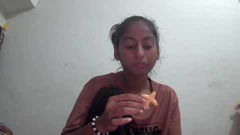 Snapshot of the_right_girl chatting on February 2026 06:29:02 AM Suzan Sexy online show from February 2026 06:29:02 AM