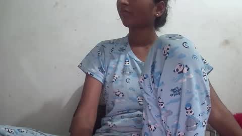 Snapshot of the_right_girl chatting on February 2026 05:23:02 PM Suzan Sexy online show from February 2026 05:23:02 PM