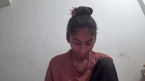 Snapshot of the_right_girl chatting on March 2026 08:20:02 AM Suzan Sexy online show from March 2026 08:20:02 AM