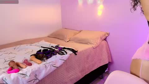 Snapshot of the_toxic_duo chatting on December 2025 01:59:02 PM The toxic duo online show from December 2025 01:59:02 PM