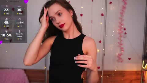 Snapshot of the_truewoman_show chatting on May 2026 03:12:01 AM My name is Cynthia and Im very happy to see you in my sweet room online show from May 2026 03:12:01 AM