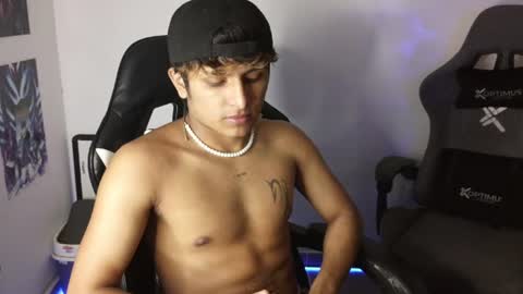 Snapshot of the_weed_guys chatting on June 2026 04:50:01 AM Danny online show from June 2026 04:50:01 AM