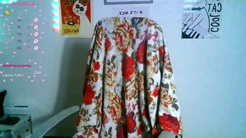 the_xmas_bby online show from November 2025 08:36:02 AM