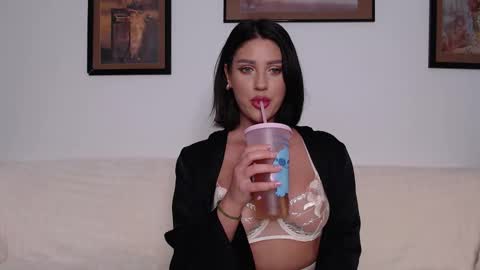 Thea online show from April 2026 08:07:02 PM