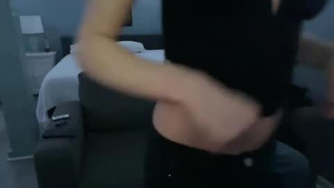 Snapshot of theauroravee chatting on April 2026 05:52:01 AM theauroravee online show from April 2026 05:52:01 AM