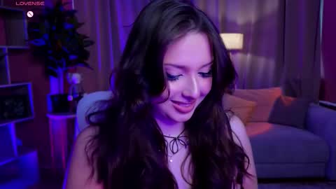 Snapshot of thebbylu chatting on September 2025 01:03:01 PM Lucy online show from September 2025 01:03:01 PM