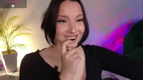 Snapshot of thebbylu chatting on October 2025 12:15:02 PM Lucy online show from October 2025 12:15:02 PM