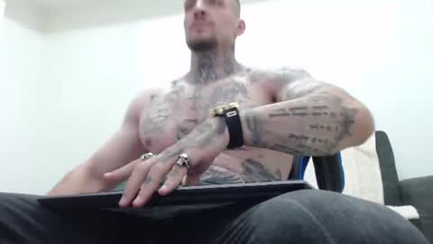 Snapshot of thebestmuscles chatting on July 2026 06:37:01 PM John online show from July 2026 06:37:01 PM