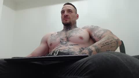 Snapshot of thebestmuscles chatting on July 2026 07:50:02 PM John online show from July 2026 07:50:02 PM