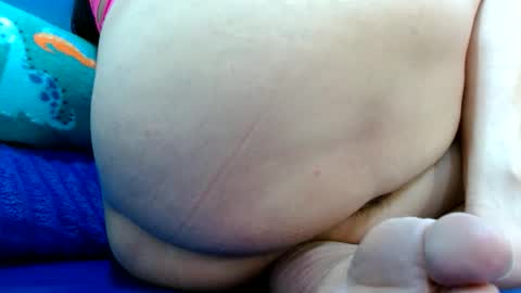    Karla    online show from January 2026 10:24:02 PM