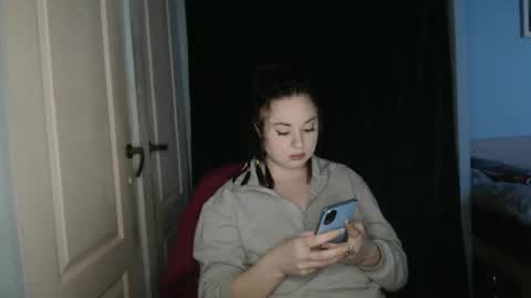 raissa online show from April 2026 06:08:02 PM