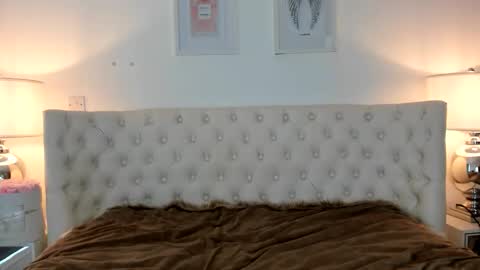 Jessica online show from September 2025 01:33:01 PM