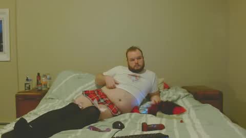 Snapshot of thecoolyesy chatting on February 2025 10:52:02 PM thecoolyesy online show from February 2025 10:52:02 PM