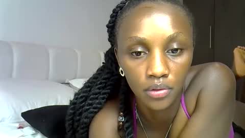 Snapshot of thecumgoddess21 chatting on October 2025 09:59:01 PM SWEET FREAKY DOLL online show from October 2025 09:59:01 PM