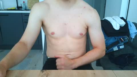 Snapshot of thecuteguy144949 chatting on June 2026 08:36:02 AM thecuteguy144949 online show from June 2026 08:36:02 AM