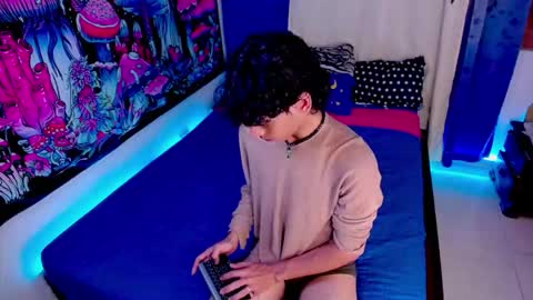 Snapshot of thedoll_ethan chatting on April 2026 11:16:01 PM ethan online show from April 2026 11:16:01 PM